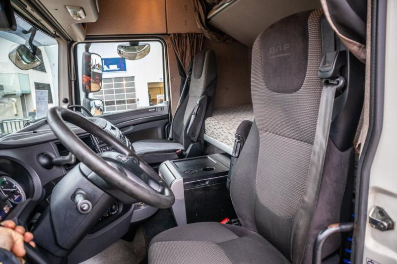 Фото интерьера 1: Тягач DAF XF 440 - ADR-368.000 km