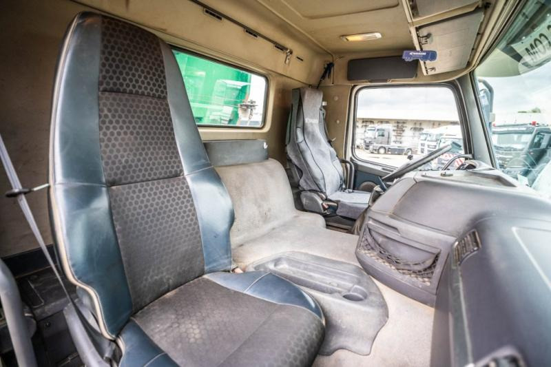 Самосвал Volvo FMX 420 -8x4: фото 10