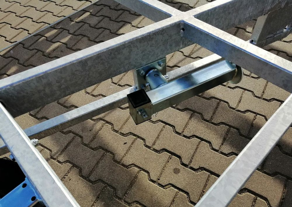 Besttrailers TINY HOUSE (Domki mobilne) 7,2x2,45 m DMC 3500 kg, 2 osie, 13", 4 podpory - Шасси прицеп: фото 4 Besttrailers TINY HOUSE (Domki mobilne) 7,2x2,45 m DMC 3500 kg, 2 osie, 13", 4 podpory - Шасси прицеп: фото 4