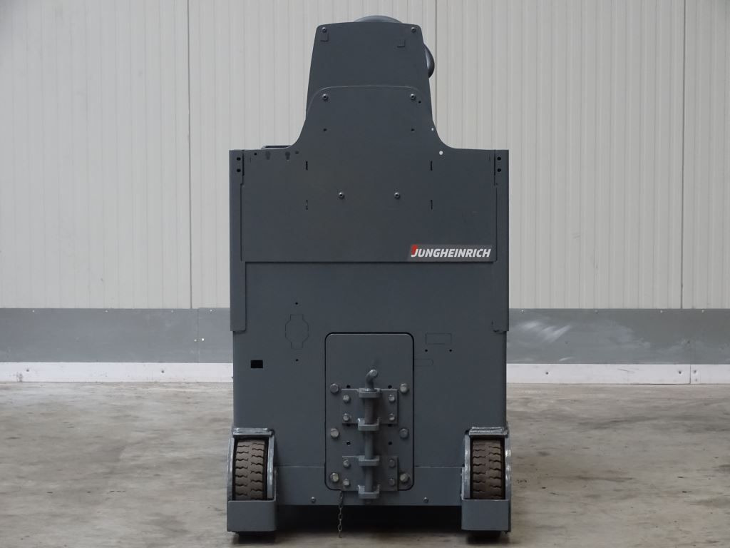 Jungheinrich EZS C40 - Складской тягач: фото 4 Jungheinrich EZS C40 - Складской тягач: фото 4