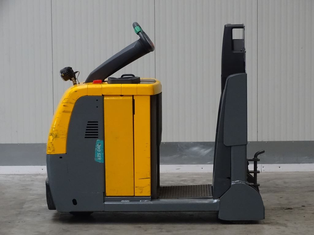 Jungheinrich EZS C40 - Складской тягач: фото 1 Jungheinrich EZS C40 - Складской тягач: фото 1