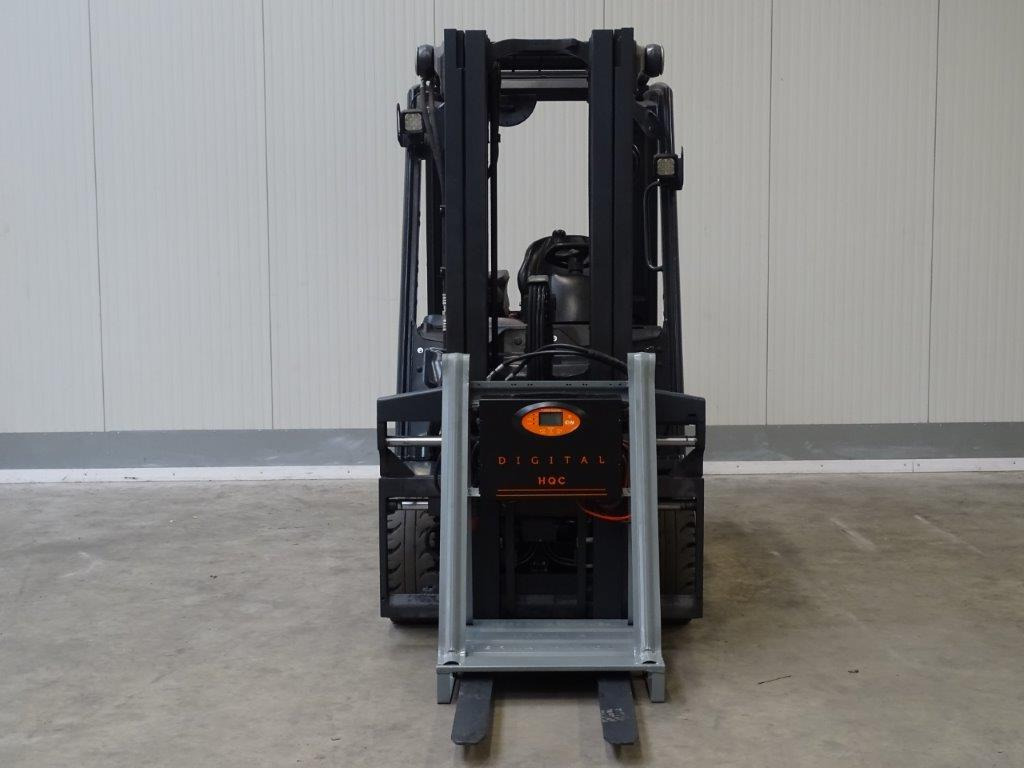 Linde E30-01 - TRIPLEX - Электропогрузчик: фото 2 Linde E30-01 - TRIPLEX - Электропогрузчик: фото 2