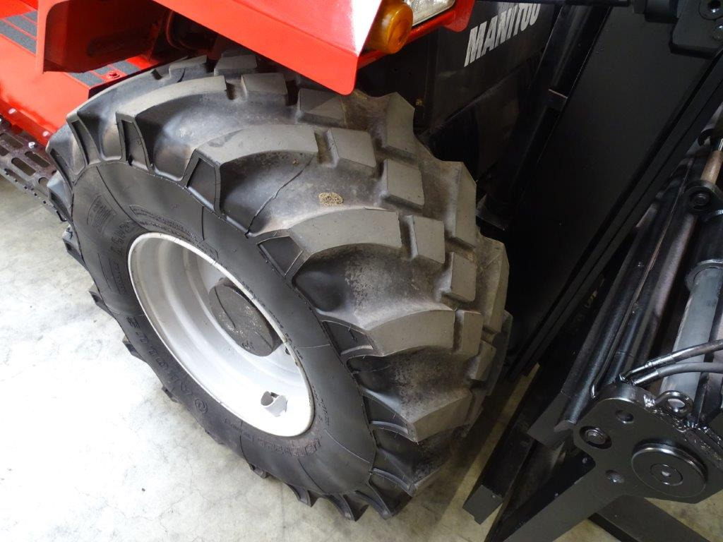 Manitou M50-4P - TRIPLEX - 4x4 - Внедорожный погрузчик: фото 2 Manitou M50-4P - TRIPLEX - 4x4 - Внедорожный погрузчик: фото 2