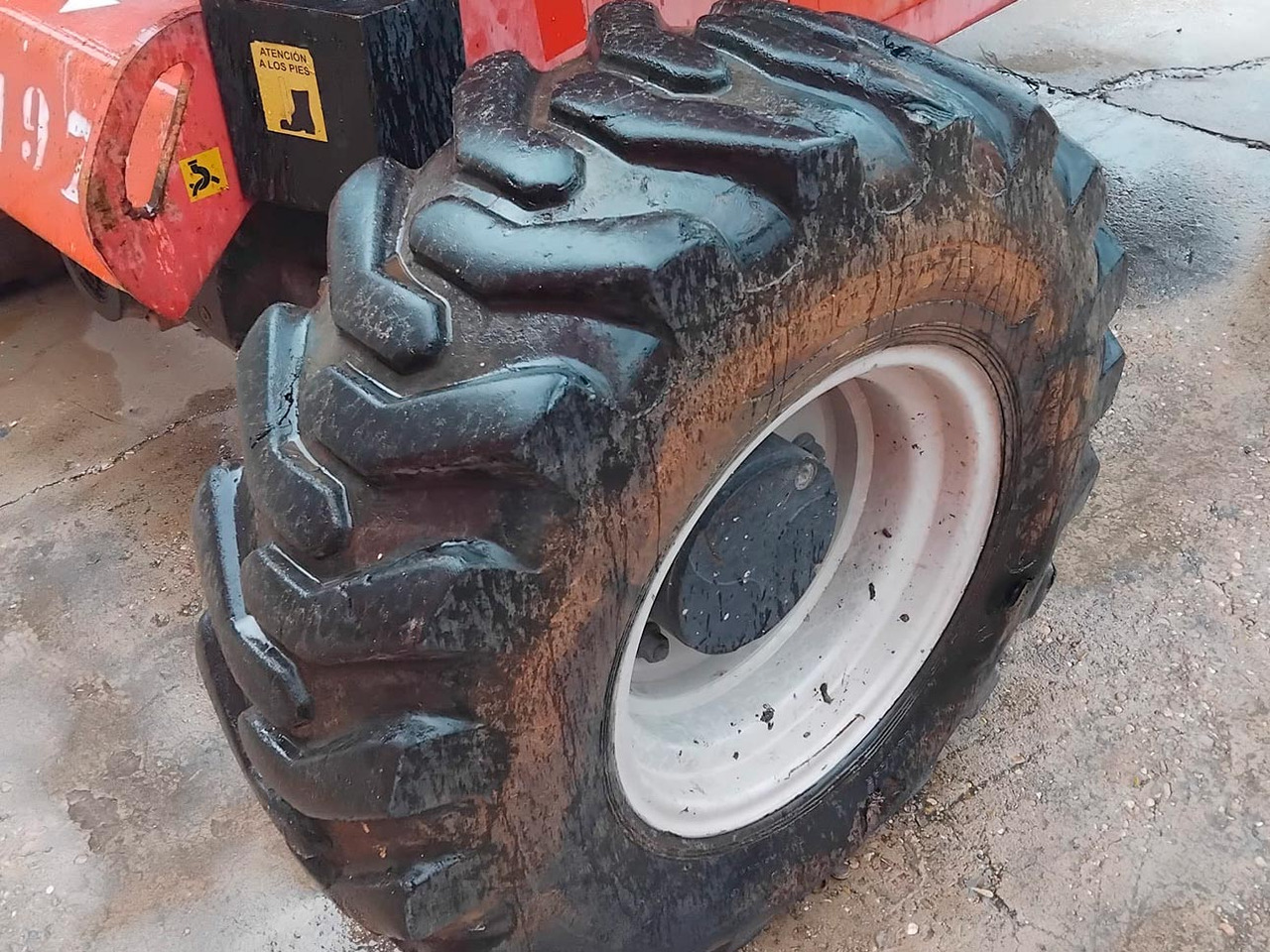 Коленчатый подъемник MANITOU 180ATJ: фото 9 Коленчатый подъемник MANITOU 180ATJ: фото 9