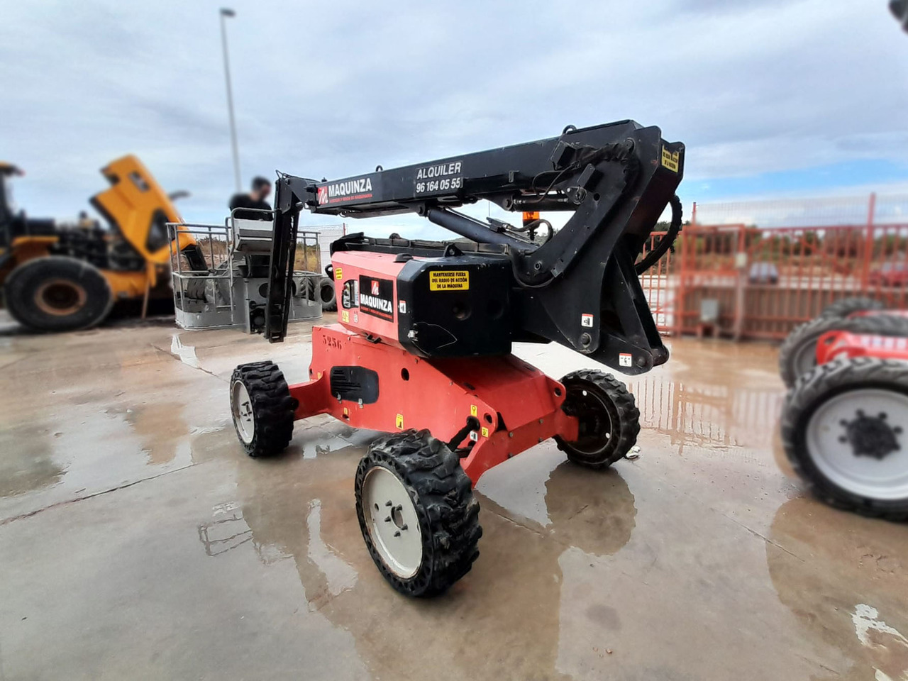 MANITOU MAN GO 12 - Коленчатый подъемник: фото 3 MANITOU MAN GO 12 - Коленчатый подъемник: фото 3