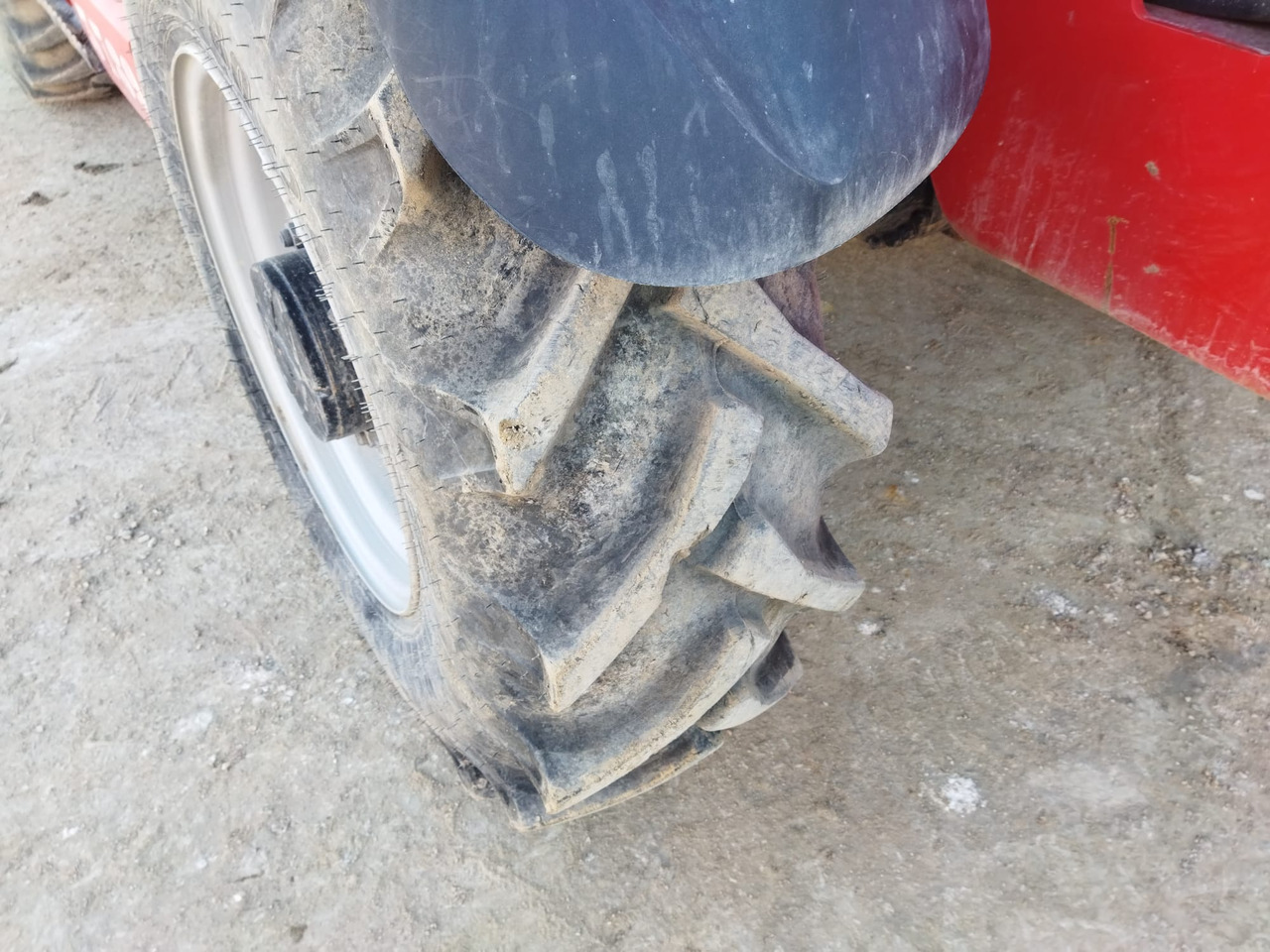 Телескопический погрузчик MANITOU MT1335 EASY: фото 12