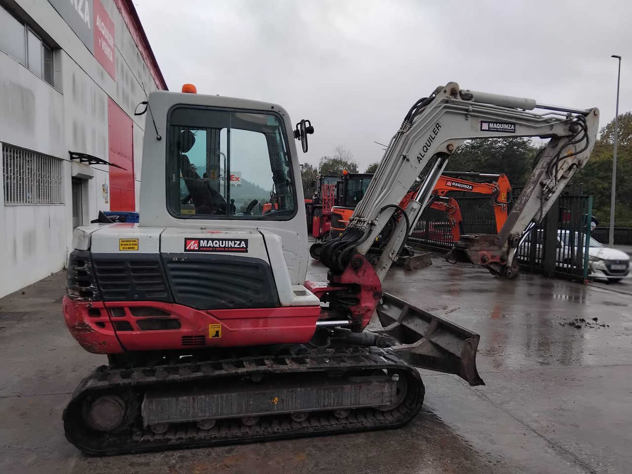 TAKEUCHI TB250 - Мини-экскаватор: фото 1 TAKEUCHI TB250 - Мини-экскаватор: фото 1
