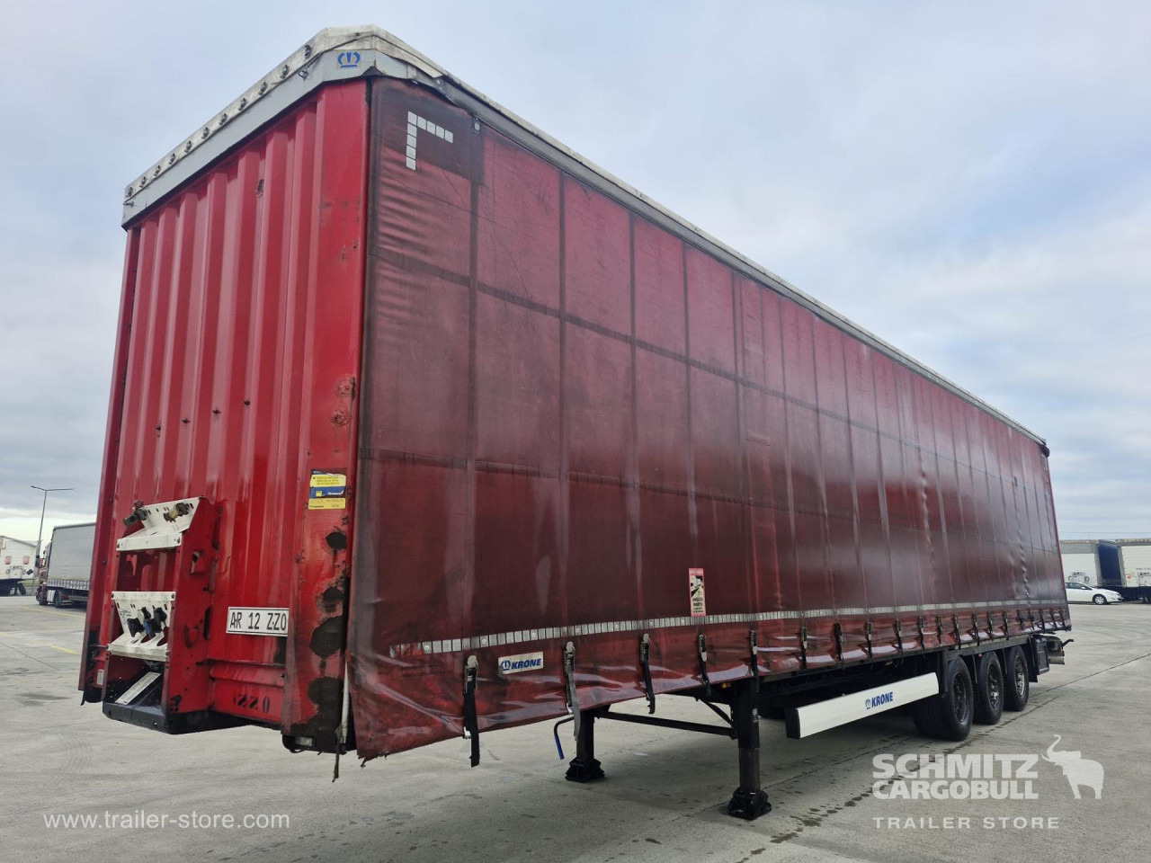 KRONE Curtainsider Mega - Тентованный полуприцеп: фото 1 KRONE Curtainsider Mega - Тентованный полуприцеп: фото 1