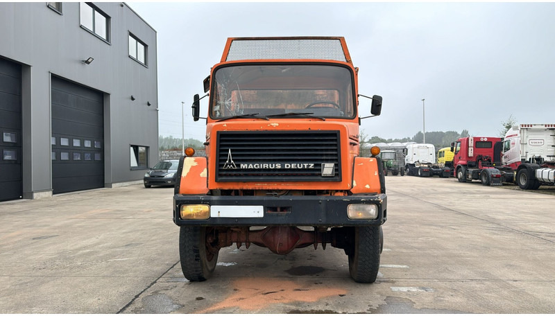 Iveco Magirus 160 - 15 (GRAND PONT / LAMES / 4X4) - Самосвал: фото 2 Iveco Magirus 160 - 15 (GRAND PONT / LAMES / 4X4) - Самосвал: фото 2