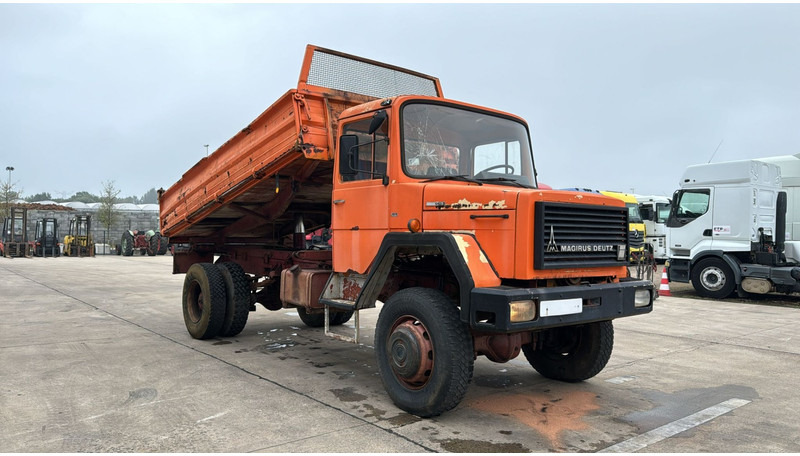 Iveco Magirus 160 - 15 (GRAND PONT / LAMES / 4X4) - Самосвал: фото 4 Iveco Magirus 160 - 15 (GRAND PONT / LAMES / 4X4) - Самосвал: фото 4