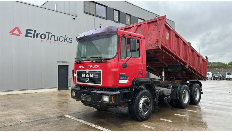 MAN 26.403 (STEEL SUSPENSION / VERY CLEAN / 6 CYLINDER / BIG AXLE / EURO 2) - Самосвал: фото 1 MAN 26.403 (STEEL SUSPENSION / VERY CLEAN / 6 CYLINDER / BIG AXLE / EURO 2) - Самосвал: фото 1