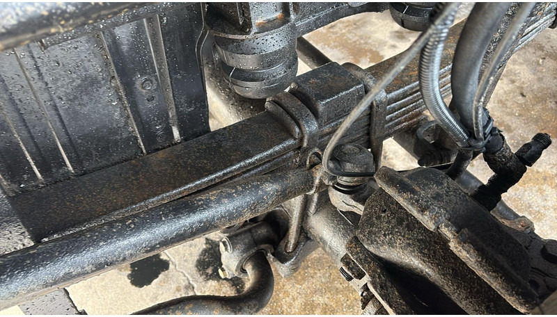 Самосвал MAN 35.414 (6 CYLINDER / 8X6 / BIG AXLES / STEEL SUSP. / LAMES / GRAND PONT): фото 8 Самосвал MAN 35.414 (6 CYLINDER / 8X6 / BIG AXLES / STEEL SUSP. / LAMES / GRAND PONT): фото 8