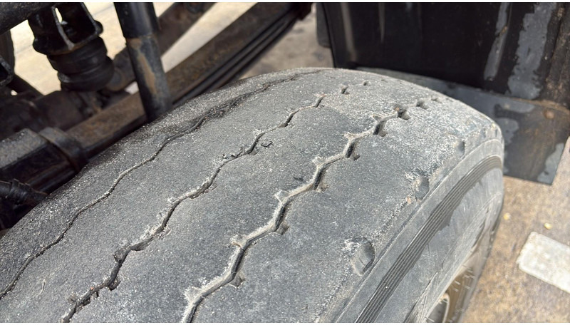 Самосвал MAN 35.414 (6 CYLINDER / 8X6 / BIG AXLES / STEEL SUSP. / LAMES / GRAND PONT): фото 12 Самосвал MAN 35.414 (6 CYLINDER / 8X6 / BIG AXLES / STEEL SUSP. / LAMES / GRAND PONT): фото 12