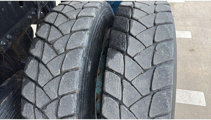 Самосвал MAN 35.414 (6 CYLINDER / 8X6 / BIG AXLES / STEEL SUSP. / LAMES / GRAND PONT): фото 16 Самосвал MAN 35.414 (6 CYLINDER / 8X6 / BIG AXLES / STEEL SUSP. / LAMES / GRAND PONT): фото 16