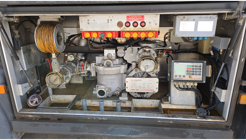 MAN TGA 18.460 (14.140L / MANUAL PUMP / MANUAL GEARBOX / TOP CONDITON / BOITE & POMPE MANUELLE) в лизинг MAN TGA 18.460 (14.140L / MANUAL PUMP / MANUAL GEARBOX / TOP CONDITON / BOITE & POMPE MANUELLE): фото 19