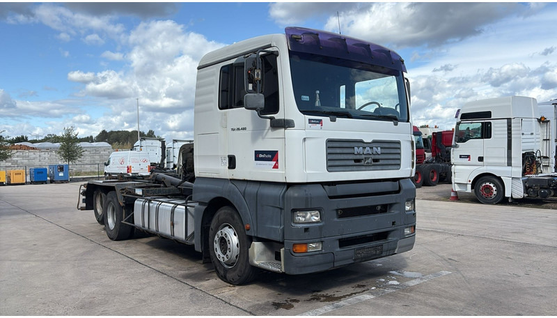 MAN TGA 28.480 (MANUAL PUMP / POMPE MANUELLE / BOITE MANUAL / MANUAL GEARBOX) - Грузовик-шасси: фото 3 MAN TGA 28.480 (MANUAL PUMP / POMPE MANUELLE / BOITE MANUAL / MANUAL GEARBOX) - Грузовик-шасси: фото 3
