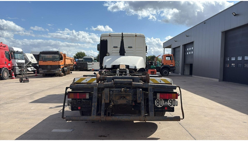 MAN TGA 28.480 (MANUAL PUMP / POMPE MANUELLE / BOITE MANUAL / MANUAL GEARBOX) - Грузовик-шасси: фото 5 MAN TGA 28.480 (MANUAL PUMP / POMPE MANUELLE / BOITE MANUAL / MANUAL GEARBOX) - Грузовик-шасси: фото 5