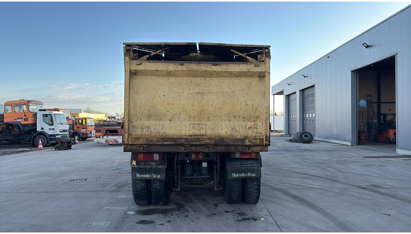 Mercedes-Benz Actros 4141 (8X8 / BOITE MANUELLE / MANUAL GEARBOX / STEEL / LAMES / MP2 / V6) - Самосвал: фото 5 Mercedes-Benz Actros 4141 (8X8 / BOITE MANUELLE / MANUAL GEARBOX / STEEL / LAMES / MP2 / V6) - Самосвал: фото 5