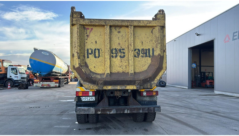 Mercedes-Benz Actros 4141 (8X8 / LAMES / GRAND PONT / V6 / BOITE MANUELLE / MANUAL GEARBOX) - Самосвал: фото 5 Mercedes-Benz Actros 4141 (8X8 / LAMES / GRAND PONT / V6 / BOITE MANUELLE / MANUAL GEARBOX) - Самосвал: фото 5