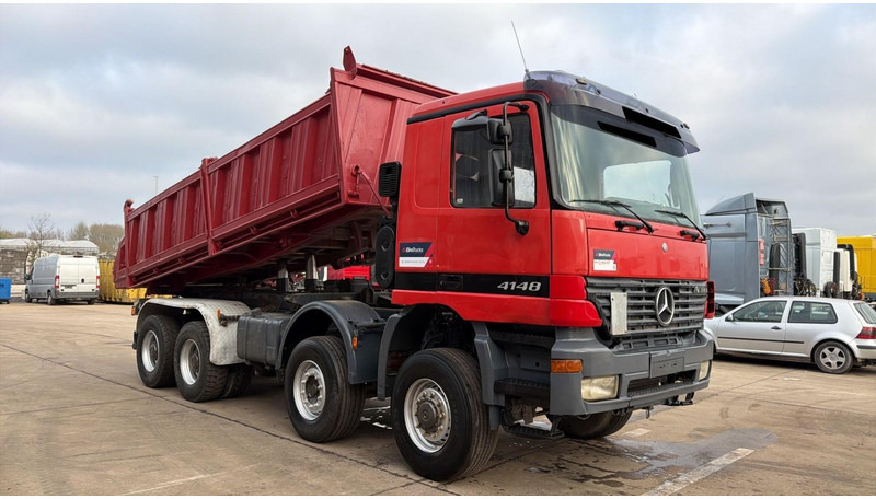 Mercedes-Benz Actros 4148 (EPS / 8X6 / LAMES / GRAND PONT / PROPRE / STEEL SUSP. / BIG AXLE) - Самосвал: фото 2 Mercedes-Benz Actros 4148 (EPS / 8X6 / LAMES / GRAND PONT / PROPRE / STEEL SUSP. / BIG AXLE) - Самосвал: фото 2