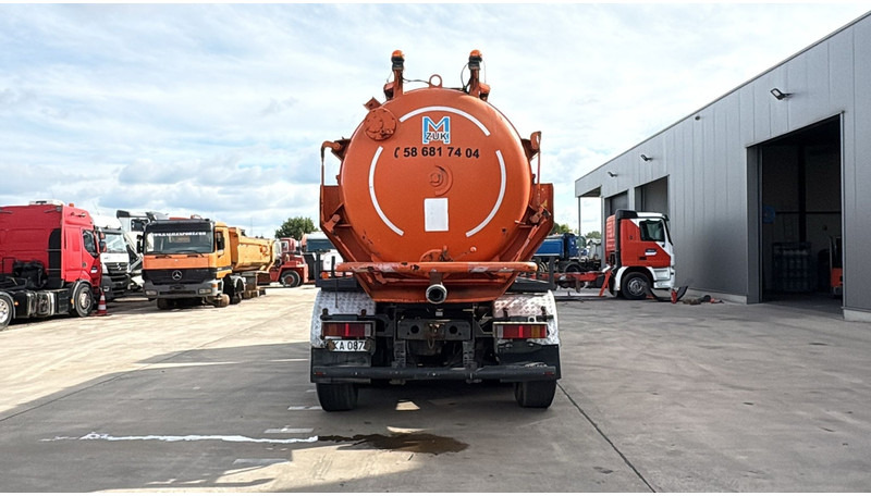 Mercedes-Benz Atego 2528 (14500L / LAMES DEVANT / 6X2 / BOITE MANUELLE) - Ассенизатор: фото 5 Mercedes-Benz Atego 2528 (14500L / LAMES DEVANT / 6X2 / BOITE MANUELLE) - Ассенизатор: фото 5