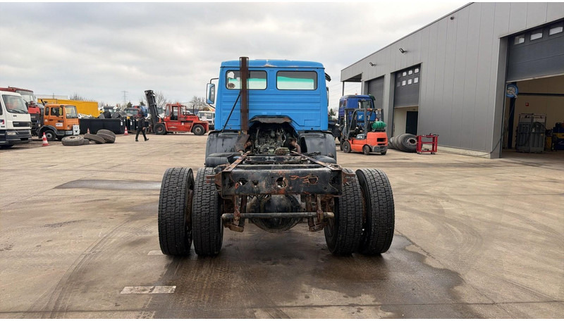 Mercedes-Benz SK 1722 (V6 / LAMES / STEEL SUSP. / BOITE MANUELLE / MANUAL GEARBOX) - Грузовик-шасси: фото 5 Mercedes-Benz SK 1722 (V6 / LAMES / STEEL SUSP. / BOITE MANUELLE / MANUAL GEARBOX) - Грузовик-шасси: фото 5