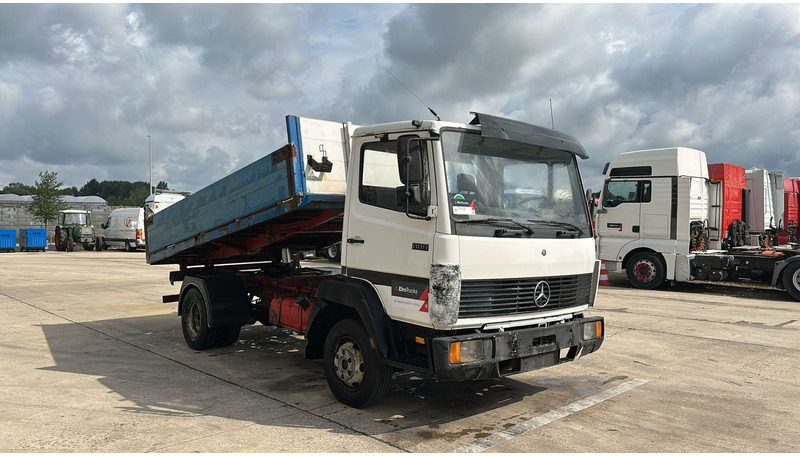 Mercedes-Benz SK 809 (POMPE MANUELLE / MANUAL PUMP / HELPER / AUXILAIRY / SPER / STEEL SUSP.) - Самосвал: фото 5 Mercedes-Benz SK 809 (POMPE MANUELLE / MANUAL PUMP / HELPER / AUXILAIRY / SPER / STEEL SUSP.) - Самосвал: фото 5