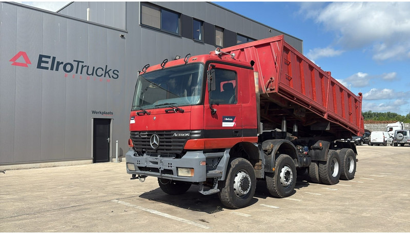 Mercedes-Benz actros 4140 (8X6 / LAMES / GRAND PONT / GRAND BENNE / 3 PONTS / TRES BONNE ETAT) - Самосвал: фото 1 Mercedes-Benz actros 4140 (8X6 / LAMES / GRAND PONT / GRAND BENNE / 3 PONTS / TRES BONNE ETAT) - Самосвал: фото 1