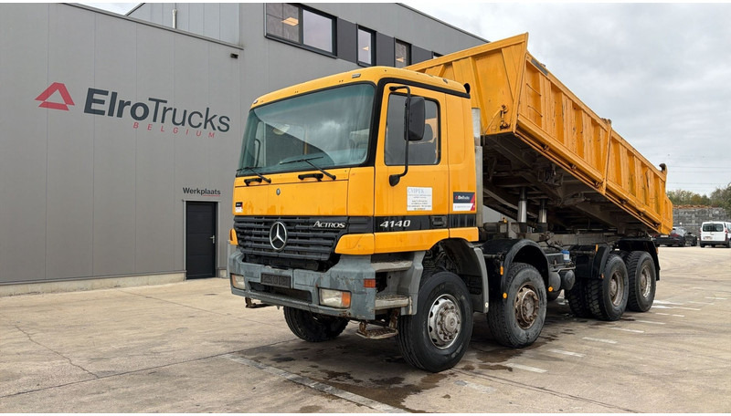 Mercedes-Benz actros 4140 (EPS / 8X6 / LAMES / GRAND PONT / BIG AXLE / STEEL SUSP. / V6) - Самосвал: фото 1 Mercedes-Benz actros 4140 (EPS / 8X6 / LAMES / GRAND PONT / BIG AXLE / STEEL SUSP. / V6) - Самосвал: фото 1