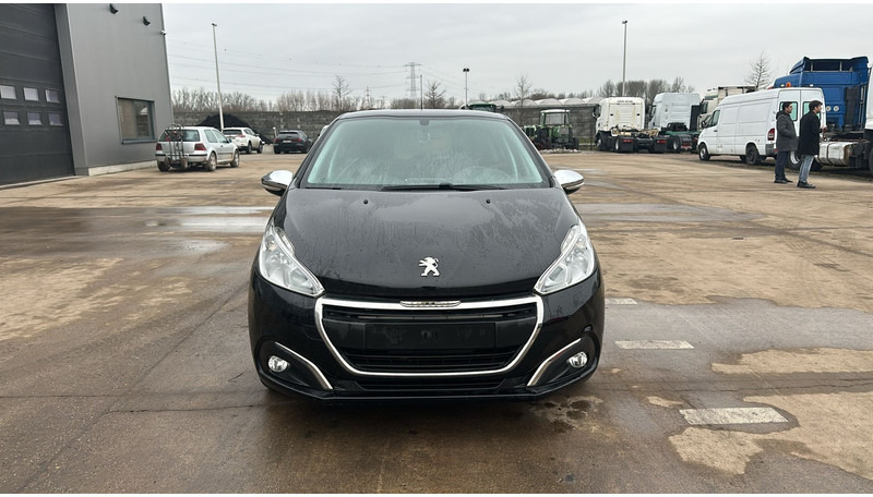 Peugeot 208 (BELGIAN CAR / AIRCO / 5 DOORS / PETROL) - Легковой автомобиль: фото 3 Peugeot 208 (BELGIAN CAR / AIRCO / 5 DOORS / PETROL) - Легковой автомобиль: фото 3