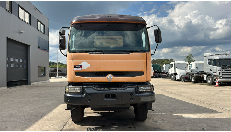 Renault Kerax 385 (POMPE MANUELLE / MANUAL PUMP / 6X4 / LAMES / GRAND PONT) - Самосвал: фото 2 Renault Kerax 385 (POMPE MANUELLE / MANUAL PUMP / 6X4 / LAMES / GRAND PONT) - Самосвал: фото 2