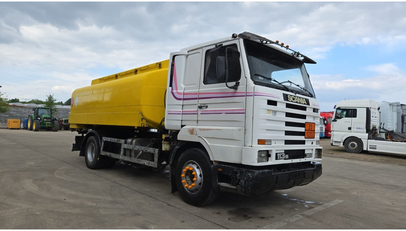 Scania 113-360 (13500L / POMPE MANUELLE / MANUAL PUMP / TOP CONDITION / WITH PUMP + COUNTER !!) - Грузовик-цистерна: фото 3 Scania 113-360 (13500L / POMPE MANUELLE / MANUAL PUMP / TOP CONDITION / WITH PUMP + COUNTER !!) - Грузовик-цистерна: фото 3