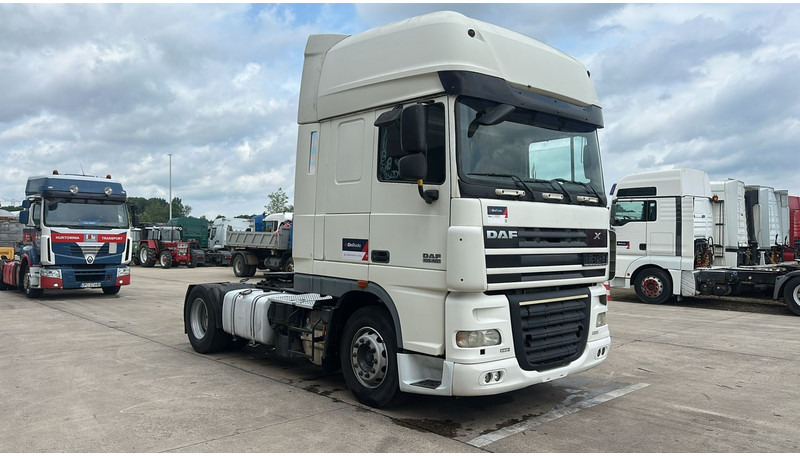 DAF 105 XF 460 (BOITE MANUELLE / MANUAL GEARBOX / CLEAN CONDITION / PROPRE) - Тягач: фото 3 DAF 105 XF 460 (BOITE MANUELLE / MANUAL GEARBOX / CLEAN CONDITION / PROPRE) - Тягач: фото 3