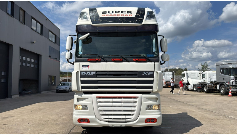 DAF 105 XF 460 (BOITE MANUELLE / MANUAL GEARBOX / TRES PROPRE) - Тягач: фото 2 DAF 105 XF 460 (BOITE MANUELLE / MANUAL GEARBOX / TRES PROPRE) - Тягач: фото 2