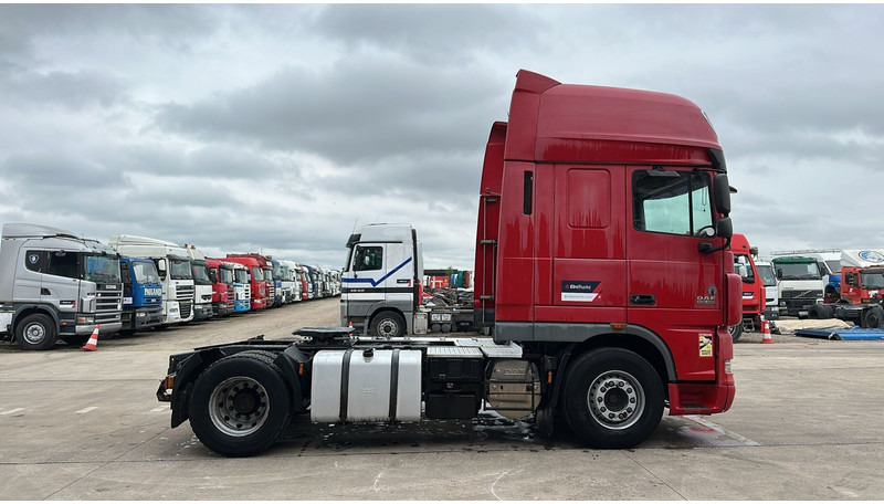 DAF 105 XF 460 (BOITE MANUELLE / MANUAL GEARBOX / TRES PROPRE) - Тягач: фото 4 DAF 105 XF 460 (BOITE MANUELLE / MANUAL GEARBOX / TRES PROPRE) - Тягач: фото 4