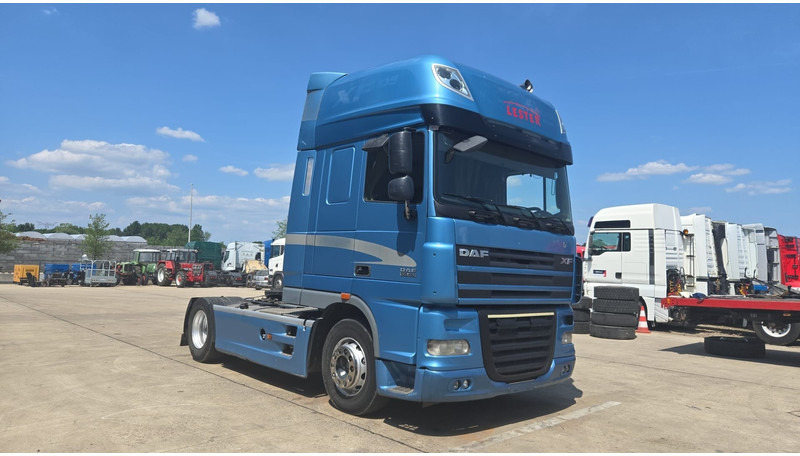 DAF XF 105.460 (BOITE MANUELLE / MANUAL GEARBOX / PARFAIT ETAT / TRES PROPRE) - Тягач: фото 3 DAF XF 105.460 (BOITE MANUELLE / MANUAL GEARBOX / PARFAIT ETAT / TRES PROPRE) - Тягач: фото 3