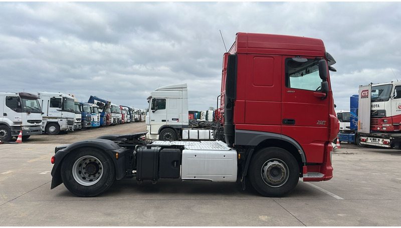 DAF XF 460 (ADR / BELGIAN TRUCK / HYDRAULIC PUMP / VERY GOOD CONDITION !!!) - Тягач: фото 3 DAF XF 460 (ADR / BELGIAN TRUCK / HYDRAULIC PUMP / VERY GOOD CONDITION !!!) - Тягач: фото 3