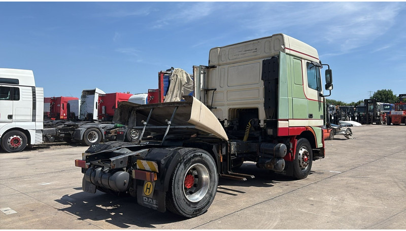 DAF XF 95.430 (EURO 3 / BOITE MANUELLE / MANUAL GEARBOX) - Тягач: фото 5 DAF XF 95.430 (EURO 3 / BOITE MANUELLE / MANUAL GEARBOX) - Тягач: фото 5