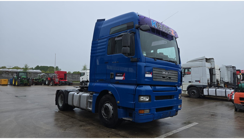 MAN TGA 18.410 (864.000 KM / MANUAL PUMP / MANUAL GEARBOX / RETARDER / POMPE MANUELLE) - Тягач: фото 3 MAN TGA 18.410 (864.000 KM / MANUAL PUMP / MANUAL GEARBOX / RETARDER / POMPE MANUELLE) - Тягач: фото 3