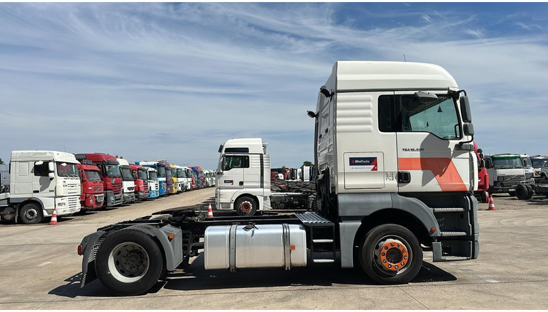 MAN TGA 18.430 (BOITE MANUELLE / MANUAL GEARBOX) - Тягач: фото 4 MAN TGA 18.430 (BOITE MANUELLE / MANUAL GEARBOX) - Тягач: фото 4