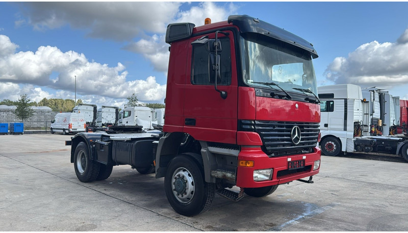 Mercedes-Benz Actros 1840 (4X4 / LAMES / GRANT PONT / PARFAIT ETAT / MP1 / V6 / ALLRAD) - Тягач: фото 3 Mercedes-Benz Actros 1840 (4X4 / LAMES / GRANT PONT / PARFAIT ETAT / MP1 / V6 / ALLRAD) - Тягач: фото 3