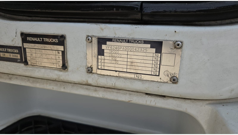 Тягач Renault Premium 460 DXI (2 TANKS / AIRCO / CLEAN / PROPRE): фото 11