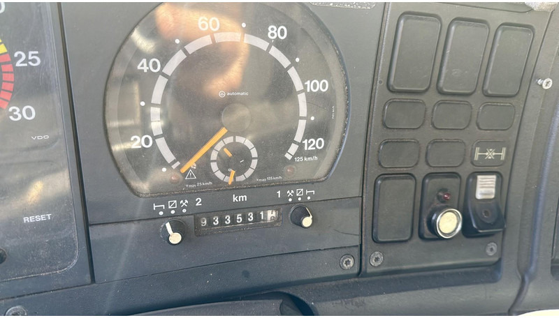 Тягач Scania 124-420 Topline (MANUAL GEARBOX / BOITE MANUELLE): фото 19 Тягач Scania 124-420 Topline (MANUAL GEARBOX / BOITE MANUELLE): фото 19