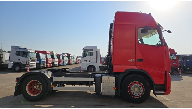 Volvo FH 420 (CLEAN TRUCK / GOOD CONDITION / CHASSIS GOOD) - Тягач: фото 4 Volvo FH 420 (CLEAN TRUCK / GOOD CONDITION / CHASSIS GOOD) - Тягач: фото 4