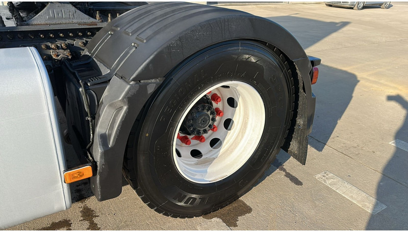 Тягач Volvo FH 460 (MANUAL GEARBOX / VERY CLEAN !!! / GOOD TYRES / TOP CONDITION): фото 10