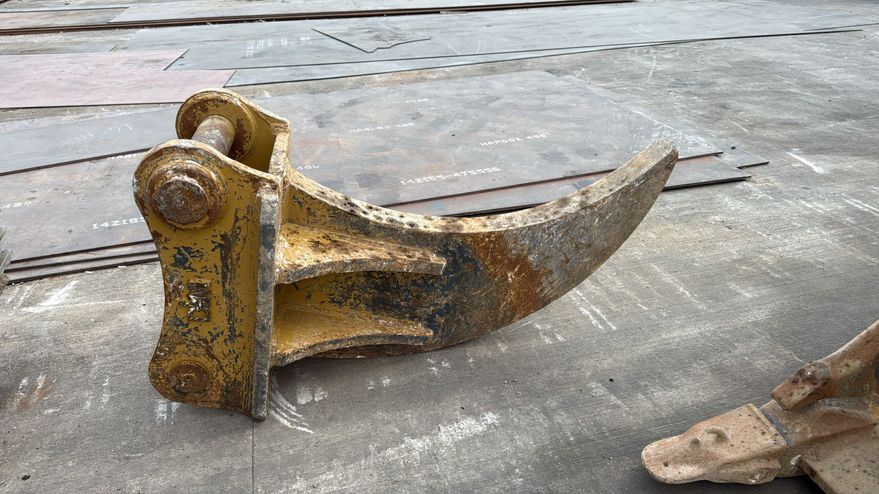 CATERPILLAR 336 Ripper from STOCK - Рыхлитель для Гусеничных экскаваторов: фото 2 CATERPILLAR 336 Ripper from STOCK - Рыхлитель для Гусеничных экскаваторов: фото 2