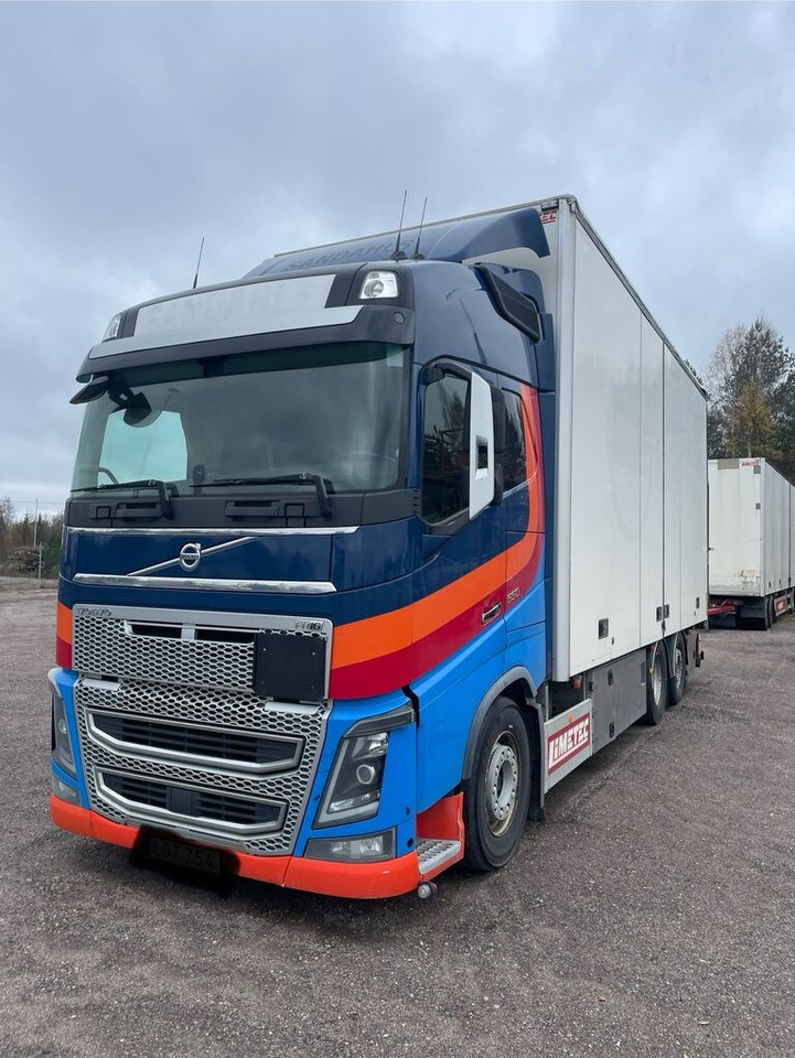 Volvo FH550 - Грузовик с закрытым кузовом: фото 4 Volvo FH550 - Грузовик с закрытым кузовом: фото 4