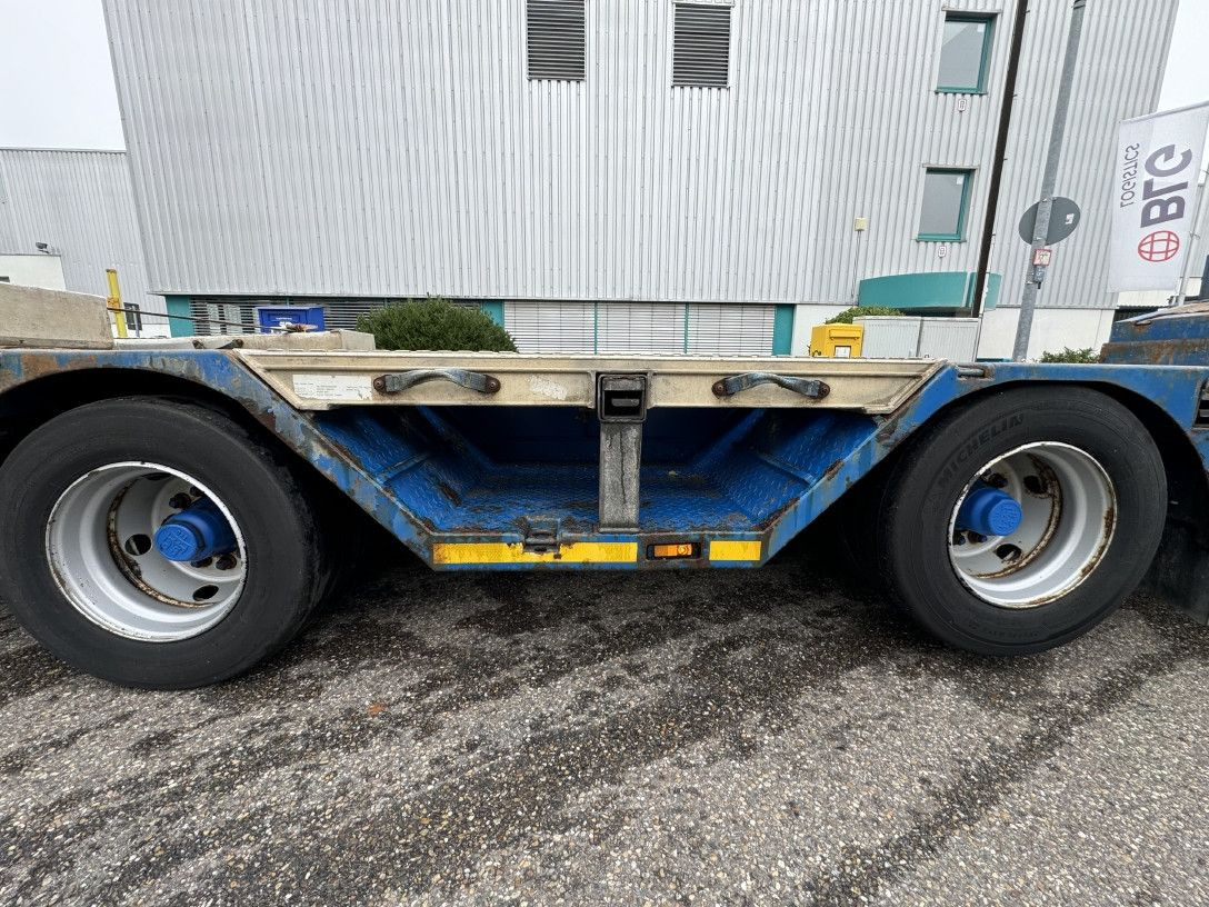 Низкорамный полуприцеп Doll S3L Tele-Tieflader+3,3m Radmulden Lift Lenkachse: фото 23