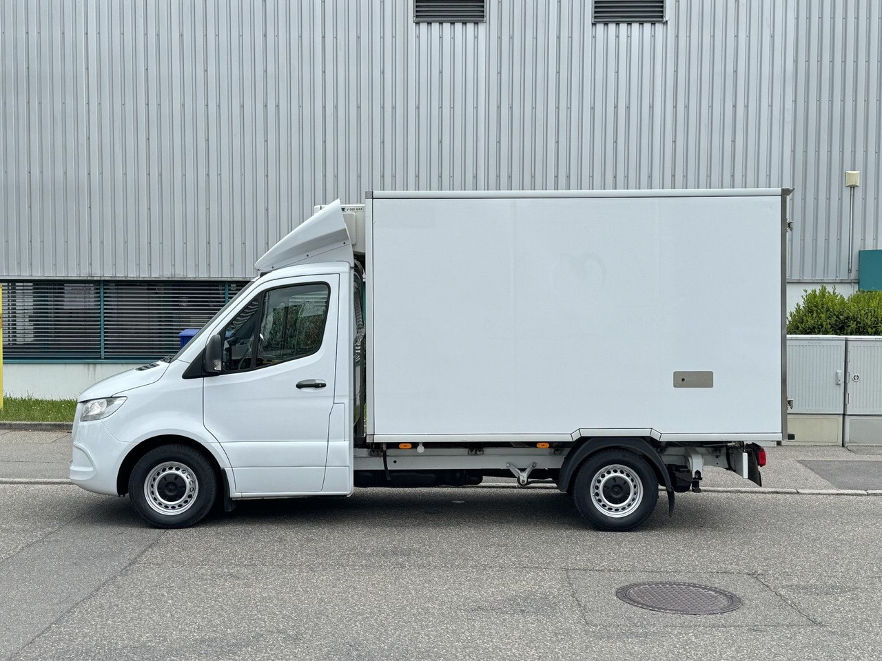 Mercedes-Benz Sprinter 316 Tiefkühl 3,3m TK V-500 MAX Luftgef. - Фургон-рефрижератор: фото 4 Mercedes-Benz Sprinter 316 Tiefkühl 3,3m TK V-500 MAX Luftgef. - Фургон-рефрижератор: фото 4