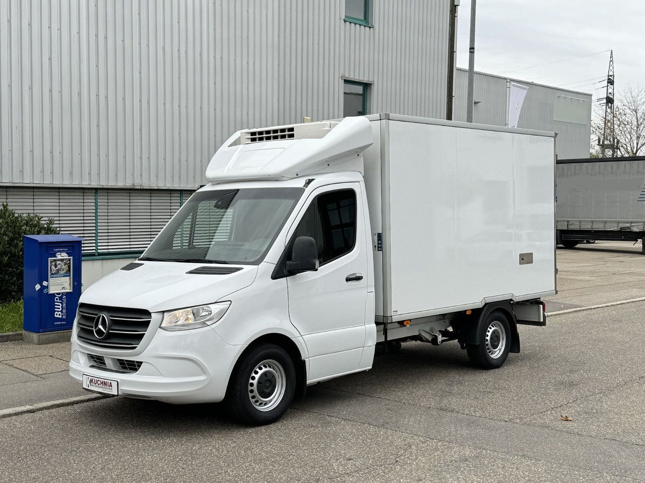 Mercedes-Benz Sprinter 316 Tiefkühl 3,3m TK V-500 MAX Luftgef. - Фургон-рефрижератор: фото 3 Mercedes-Benz Sprinter 316 Tiefkühl 3,3m TK V-500 MAX Luftgef. - Фургон-рефрижератор: фото 3